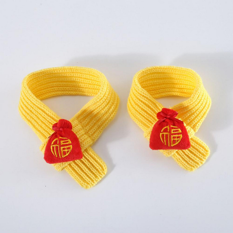 Mājdzīvnieku šalle Ķīniešu stila mājdzīvnieku suņu šalle 2023. gada trikotāžas truša burkānu raksta mājdzīvnieka priekšauti