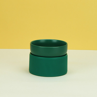 Kassi keraamiline toiduveekauss alusega Väikesed koerad Kõrgendatud Joomine Söötmiskausid Lemmikloomade ümberminekuvastased söötjad