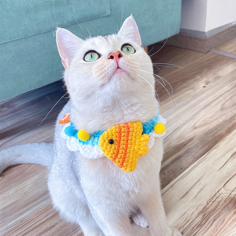 Äärmiselt armsad käsitsi kootud mood kassi rinnatüki aksessuaarid Värvilised väikeloomadest kootud villane kaelarihm lemmiklooma salli tarvikud kassipoja kutsikale