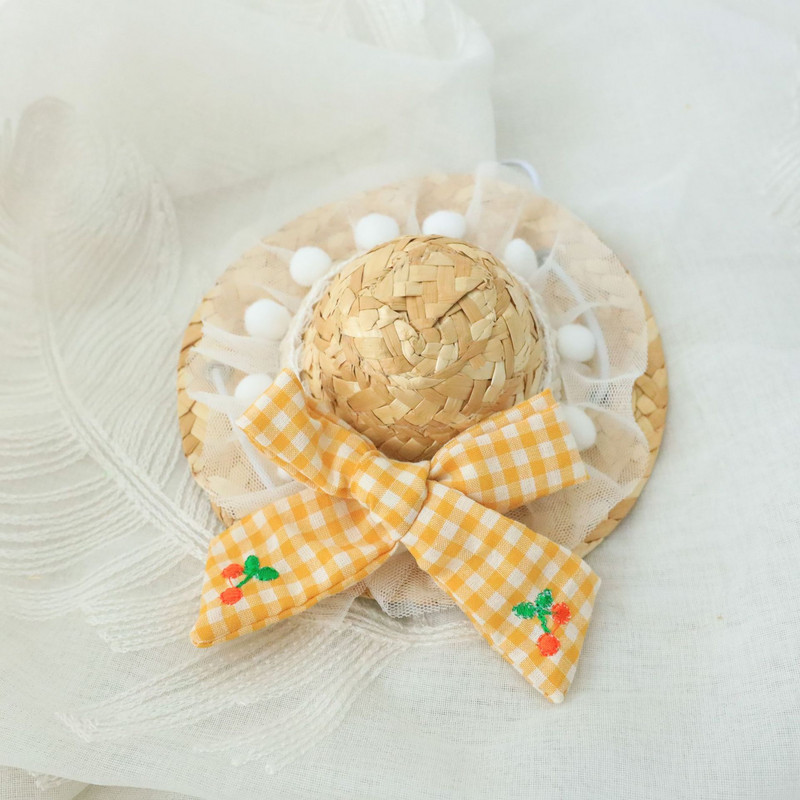 Princese Ins salmu cepure kažokādas bumbiņas mežģīnes liela bantīte jauka cepure suns kaķis vasaras modes priekšmeti mājdzīvnieku saģērbšanās dekori rotājumi aksesuāri