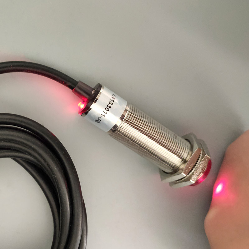 M18 Metallist fotoelektriline laserkiir Anduri lüliti Infrapuna takistuste vältimine NPN PNP NO 5-30 cm Reguleeritav tuvastusulatus