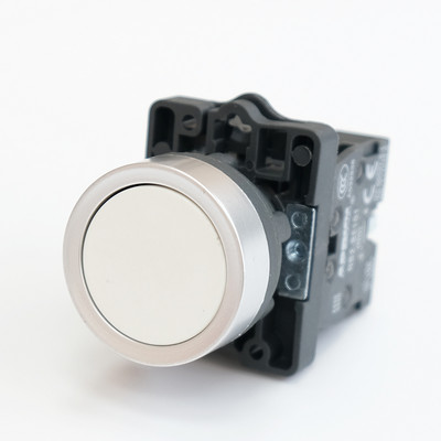 1Pcs XA2 CA31 Plastični Ponovno pokretanje Napajanje Start Stop Trenutačno pritisni prekidač Normalno otvoren NO NC Crveno Zeleno Žuto Bijelo 22 mm