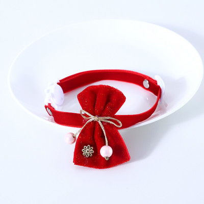 Mājdzīvnieki kaķu suņu kaklasiksnas samta Regulējama sarkana tauriņa kaklasaite ar zvana kulonu 2023. gada Jaunajam gadam mājdzīvnieku kaķu rotājumu kostīmu kaklarota