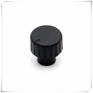 10 tükki 14x14,5 mm plastikust lüliti nupu kork Potentsiomeetri võimsusvõimendi helitugevuse reguleerimise nupp, mis sobib lillevõllile 6 mm