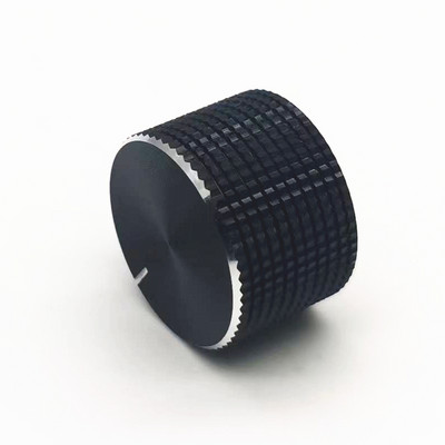 2 TK alumiiniumsulamist klaviatuurinupp Mehaaniline klaviatuuri uuendamise tarvikud, mis sobivad TM680/KT68/GK68 täiendusnupu jaoks