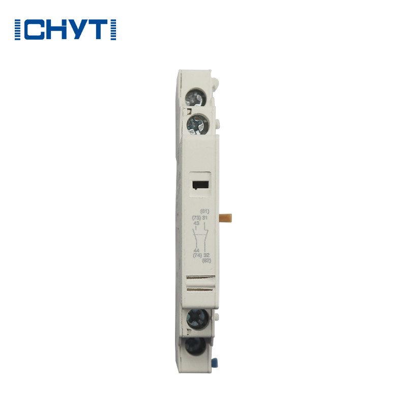 GV2ME motora ķēdes pārtraucējs MPCB priekšā un sānos uzstādīts GVAE/GVAN momentāna signāla palīgkontakts