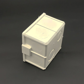 Бяла пластмаса с по-дебели материали 81 мм * 81 мм Държач за домашен термостат Национална стандартна кутия за вътрешен монтаж за 86 мм стенен ключ за осветление