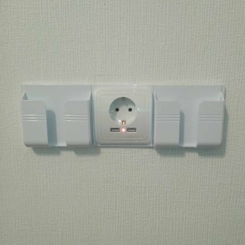 ES strāvas kontaktligzda, spraudnis ar 2.1a 16A USB uzlādes pieslēgvietu, stikla panelis, krievu spāņu kontaktligzda