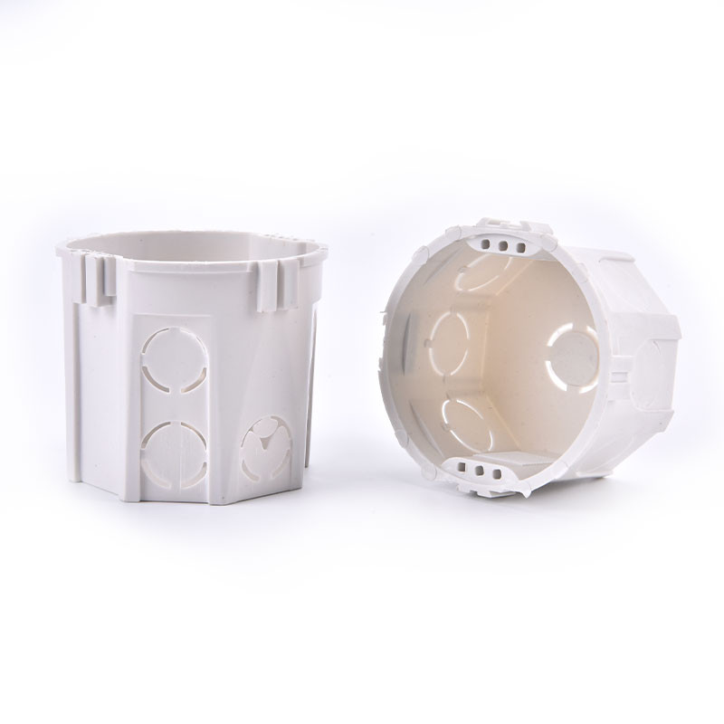 Unutarnja kazeta bijele kutije za montiranje na zid za kutiju s okruglim bazom prekidača i utičnica za standard EU