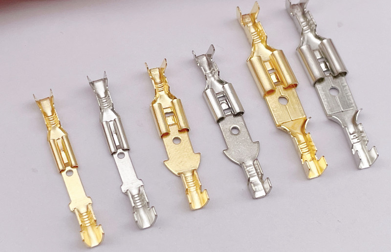 100gab./partija 2.8/4.8/6.3mm Sieviešu un vīriešu gofrēšanas termināla savienotājs Zelta misiņa/sudraba auto skaļrunis elektrisko vadu savienotāji 50 S