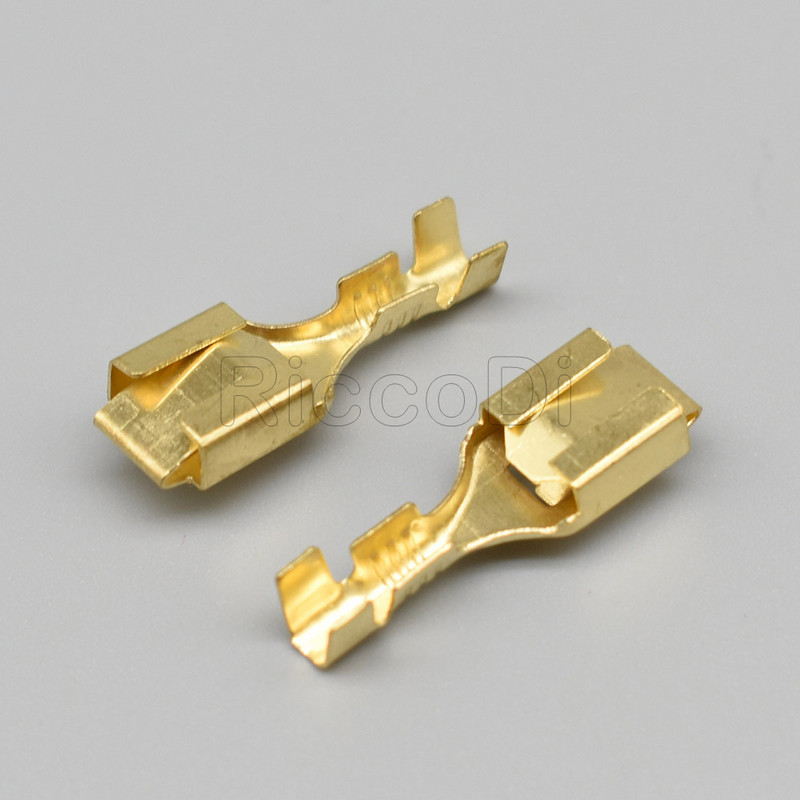 100–500 tk Autode autoliitmikud juhtmeklemmi presstihvtid DJ621-B6.3A K 3,3 mm L 7,5 mm L 22,5 mm Nissani autole