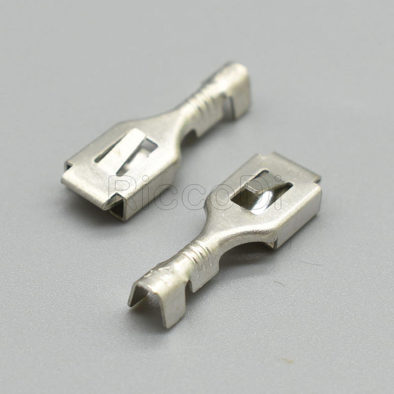 100–500 tk Autode autoliitmikud juhtmeklemmi presstihvtid DJ621-B6.3A K 3,3 mm L 7,5 mm L 22,5 mm Nissani autole