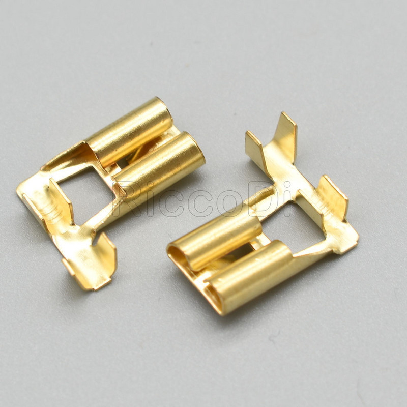 50-200 gab. DJD031-2 misiņa presēšanas spailes lāpstas savienotājs H4 9003 7,8 mm saliekuma leņķa automašīnas ligzdas tapas