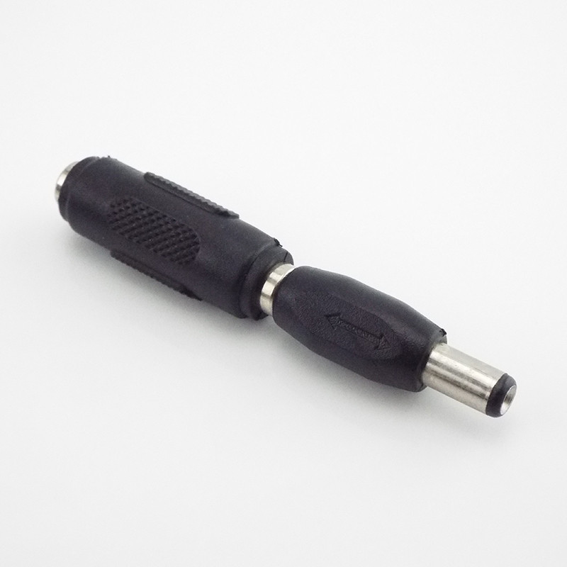 5,5 x 2,1 mm / 5,5 x 2,1 mm nuolatinės srovės dvigubas kištukinis lizdas Maitinimo lizdo jungtis CCTV moteriai ir moteriai Plokštės tvirtinimo lizdo adapteris