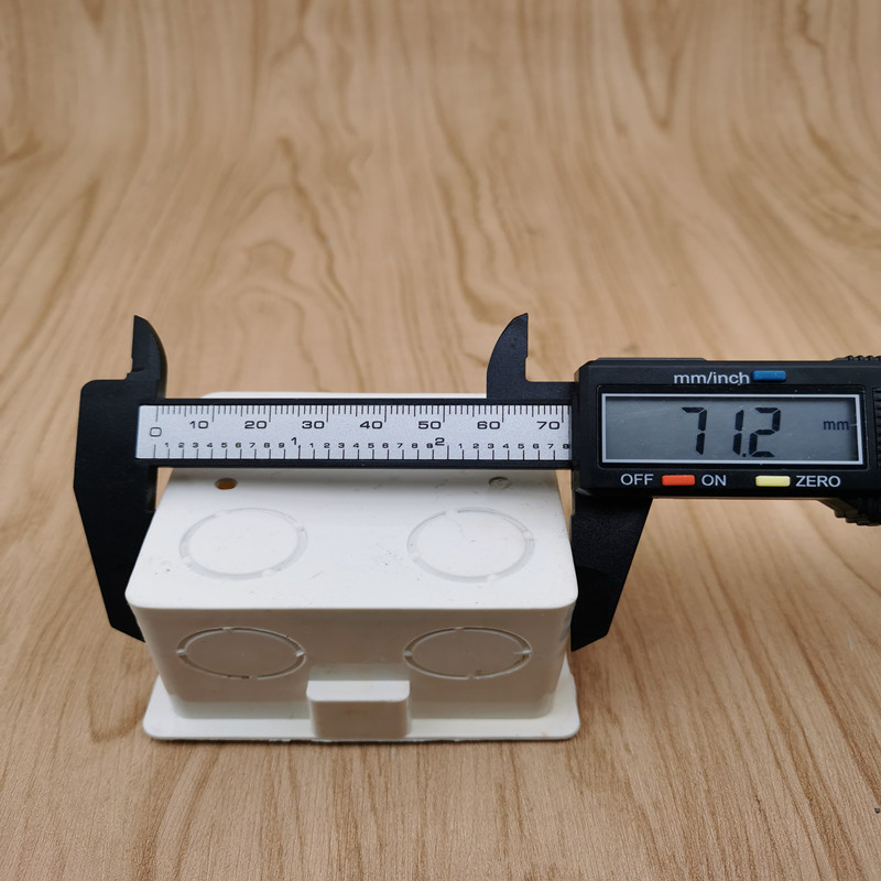 12gab Partijas slēdža apakšējā kārba, 86 tipa kontaktligzda, tumša kaste, sienā iebūvēta montāžas aizmugurējā kasete PVC liesmu slāpējoša