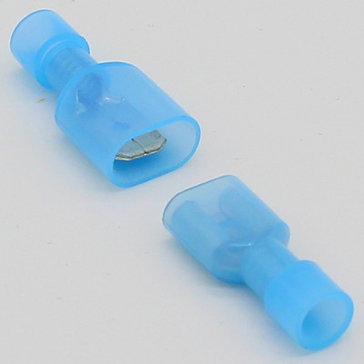 20 gab 6,3 MM vīriešu un sieviešu automašīnas pilnībā izolēta lāpstas gofrēšanas savienotāja spailes Autovadu spailes