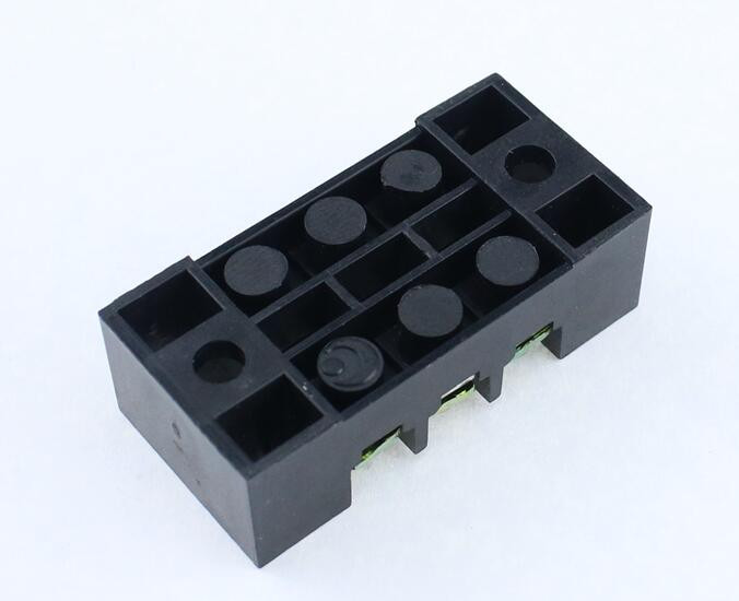 1 gab. Divrindu skrūvju spaiļu bloka sloksne 600V 15A TB-1503 / TB1504 / TB1506 / TB-1508 / pēc izvēles