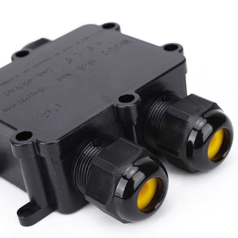 IP68 vodootporni konektor 4-14 mm 3 / 4 puta 24 A vanjska led svjetla Konektori električnih kabela Zapečaćena razvodna kutija za retardantne žice