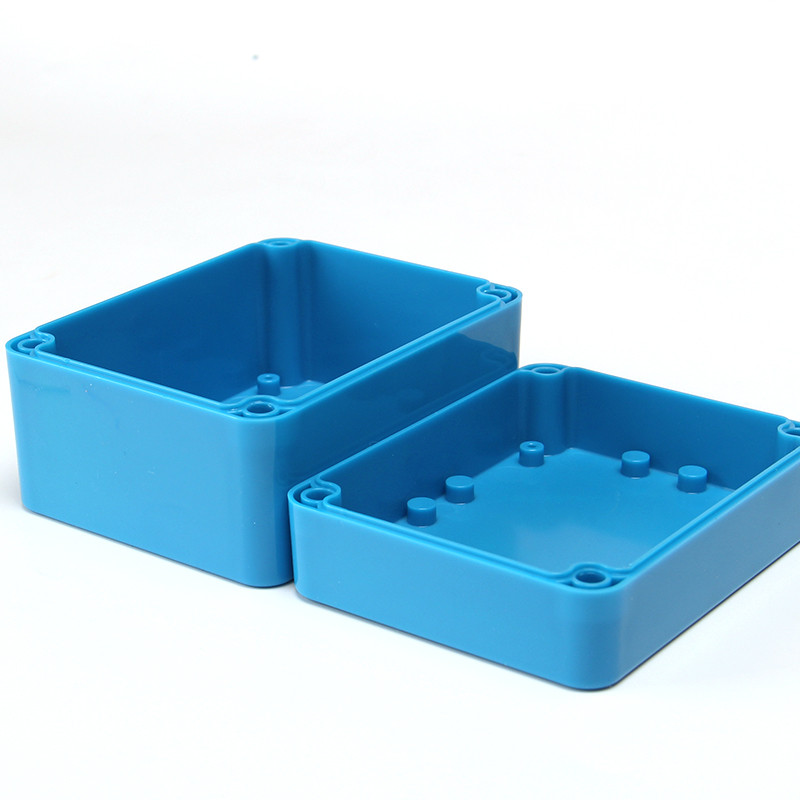 Jauna dizaina IP67 ūdensnecaurlaidīgs korpuss plastmasas kastes elektroniskā projekta āra instrumenta elektriskā projekta kastes savienojuma korpuss