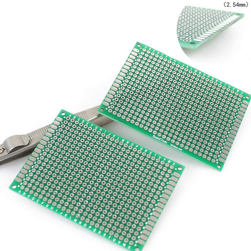 5 cm x 7 cm divpusējas PCB spaiļu bloku testa prototipēšanas plates, kas uzstādītas uz Din sliedes