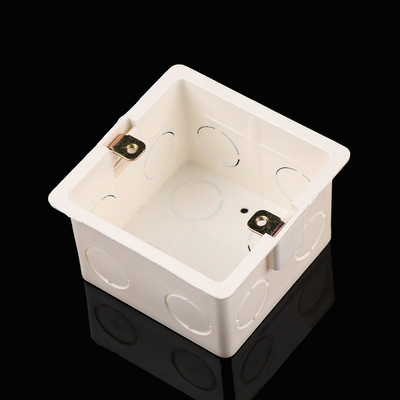 Plastmasas sienas stiprinājuma slēdža sadales kārba liesmu slāpējošs aizmugures kārbas sienas slēdzis ar slēptu apakšu, sabiezināta kaste 86 * 86 * 50 mm