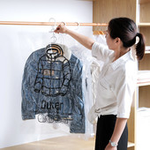 Caurspīdīgi vakuuma maisiņi drēbēm piekarināmi skapis drēbju skapis organizators ar rāvējslēdzēju bagāžas ceļojumi PE plastmasas uzglabāšanas soma vakuumsūknis