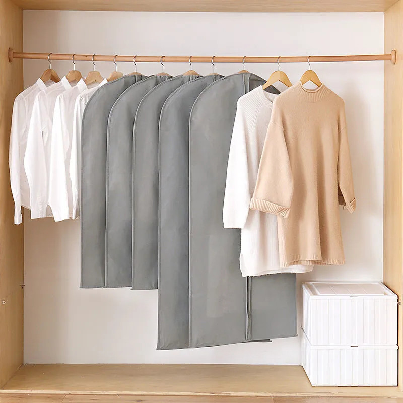 Lausriidest rõivakott Rippuvad riided Tolmukaitse Mantel Ülikond Kleit Säilituskott Riietus Kaitse Garderoobi Korraldaja Kleidersack