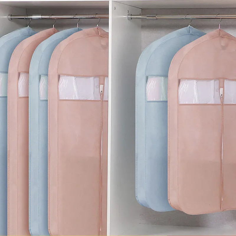 Hingavad rõivad tolmukattega karusnahast sulejope Spetsiaalne kolmemõõtmeline tolmukott Kodumajapidamises rippuv hoiukott Niiskuskindel