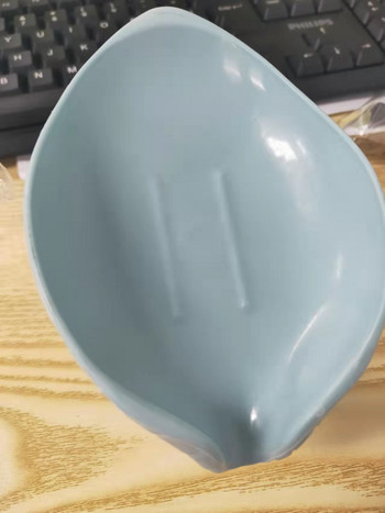 Държач за сапун с форма на лист Висококачествена синьо-сива пластмасова кутия за съдове с вендуза Кухненска поставка за гъба за баня Оттичане на водата