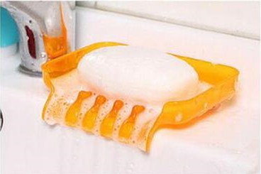 Karstā izpārdošana Ūdenskrituma plastmasas ziepju trauks Vannas istabas piederumi Drenāžas ziepju kaste Dušas ziepju turētājs Drenāžas Virtuves Izlietnes Sūkļa turētājs