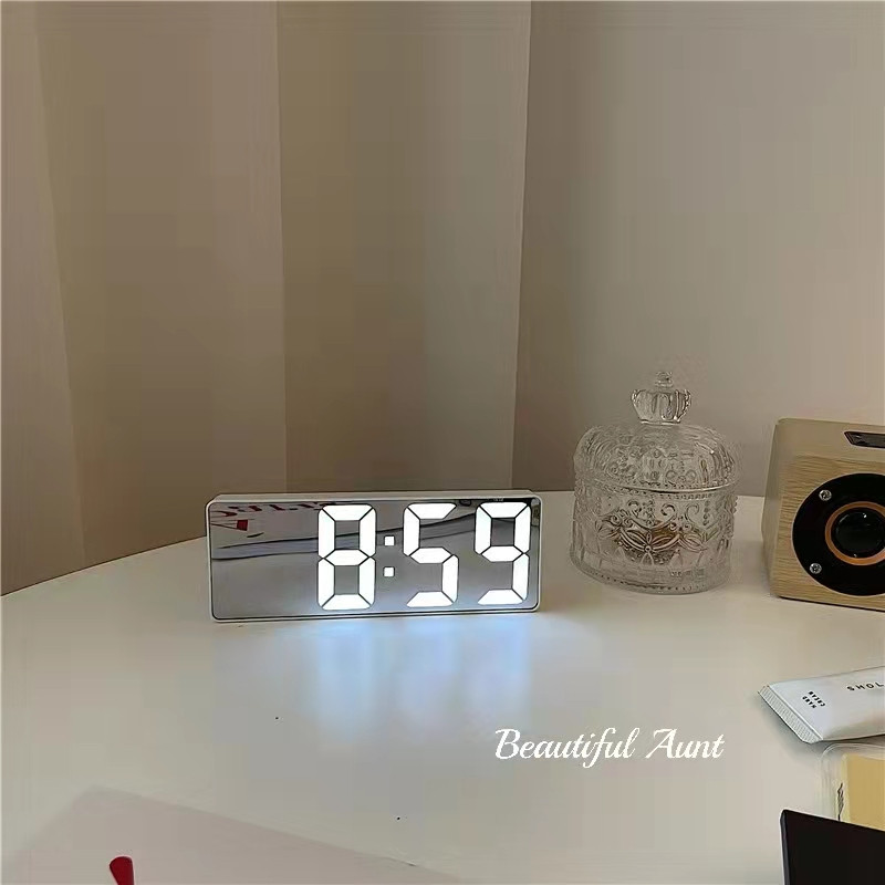 Ceas cu LED Ceasuri cu alarmă digitale de noptieră Masă de birou Ceas digital electronic Ceas de birou Ceas de birou Amânare Ceas cu trezire Ceas cu alarmă