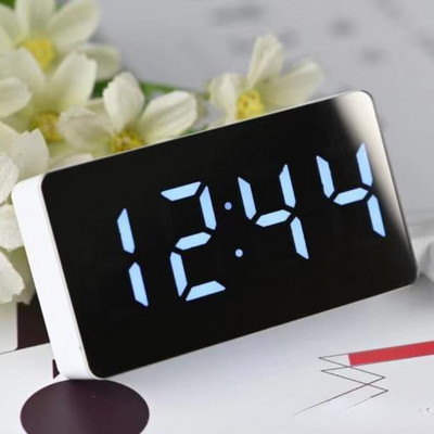 Mini ogledalo Stolni sat Višenamjenski digitalni alarm Snooze Prikaz vremena Noćno LED svjetlo Stol Desktop Home Decor Darovi Djeca
