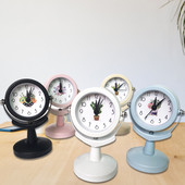 Retro stolni sat Okretni stolni sat Jednostavan slatki stil Kreativno uređenje doma Spavaća soba Studentski dom Sat uz noćni krevet