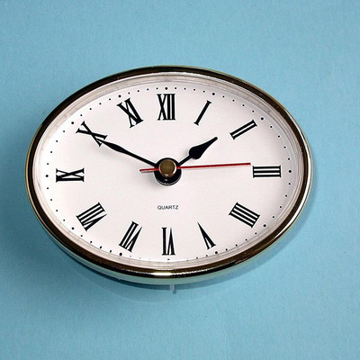 2021 Висококачествен ретро черен метален арт настолен часовник с часовник Разпродажба на аксесоари Настолно горещо осветление Домашен часовник