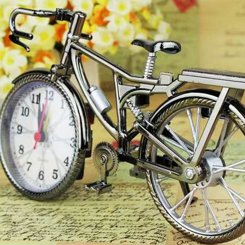 Pulkstenis Modinātājs Velosipēda rakstāmgalda modelis Vintage metāla statuja skulptūra galds siena retro treniņš pie gultas modināšanas kopmītnes dāvanu mīļotājiem rotājumi