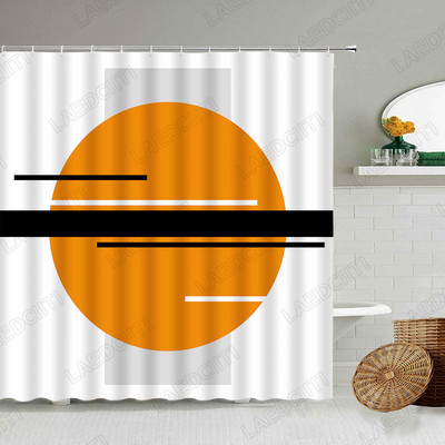 Juodos ir baltos spalvos languotos dušo užuolaidos Kūrybiškos dryžuotos vidurio amžiaus sujungimo geometrinės vonios užuolaidos Modernaus audinio vonios kambario dekoras