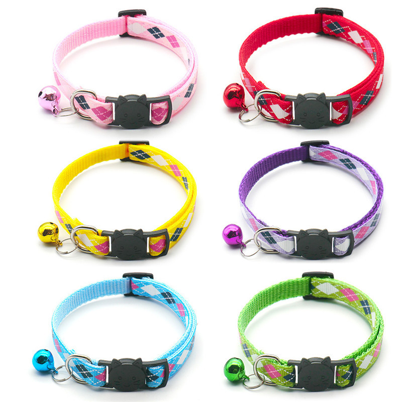 Jauna mājdzīvnieka kaķa kaklasiksna ar regulējamu zvaniņu 1.0 drošības sprādzes kaķa kakla siksna, kas piemērota kaķēniem un suņiem, mājdzīvnieku piederumi