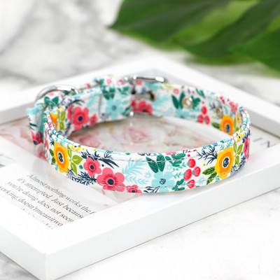 Neilona apdruka suņu kaklasiksna Regulējama maza suņu kaklasiksna ar ziediem apdrukāta kucēnu kaķa kaklarota Čivavas Jorkšīras mājdzīvnieku izstrādājumiem XS-L