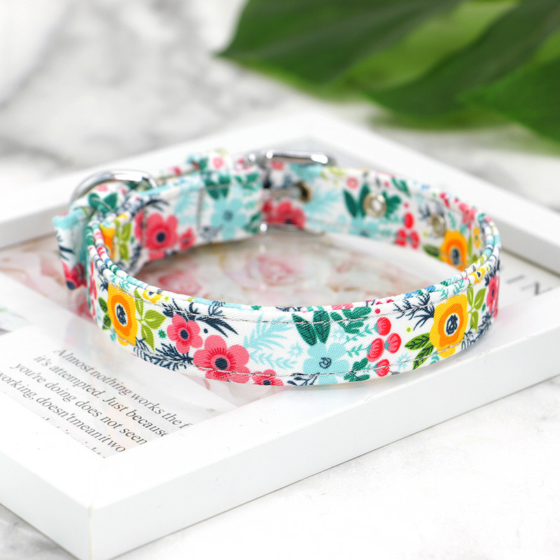 Neilona apdruka suņu kaklasiksna Regulējama maza suņu kaklasiksna ar ziediem apdrukāta kucēnu kaķa kaklarota Čivavas Jorkšīras mājdzīvnieku izstrādājumiem XS-L