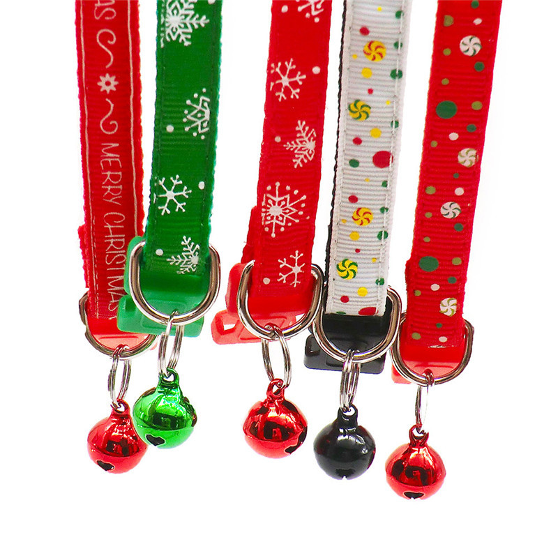 Jauna Ziemassvētku brīvdienu kaķa kaklasiksna ar regulējamu kakla siksnu kucēnu kaķēnu čivavas kaklasiksnas ar zvaniņu skaņas mājdzīvniekiem kaklarotas piederumi