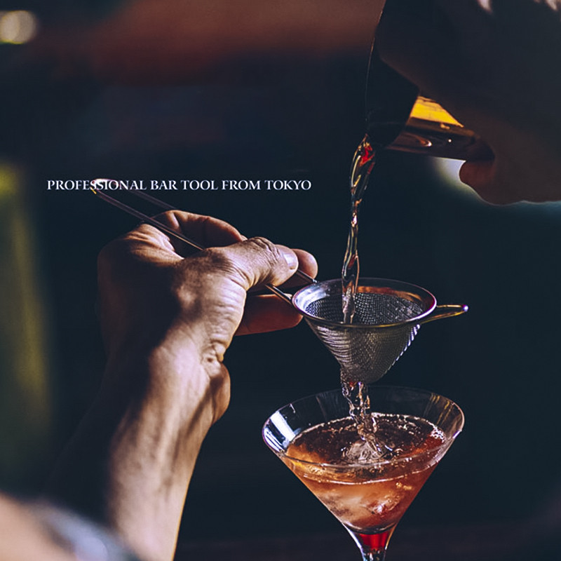 Itin smulkus baro kokteilių sietelis 304 nerūdijančio plieno trikampis kokteilių sietelis, skirtas nuo sulčių smulkaus tinklelio sietelių pašalinti