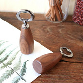 Дървена отварачка за бирени бутилки Отварачка за капачки с орехова дръжка Подаръци за младоженци Тирбушон за сватбени сувенири Предложение Прием