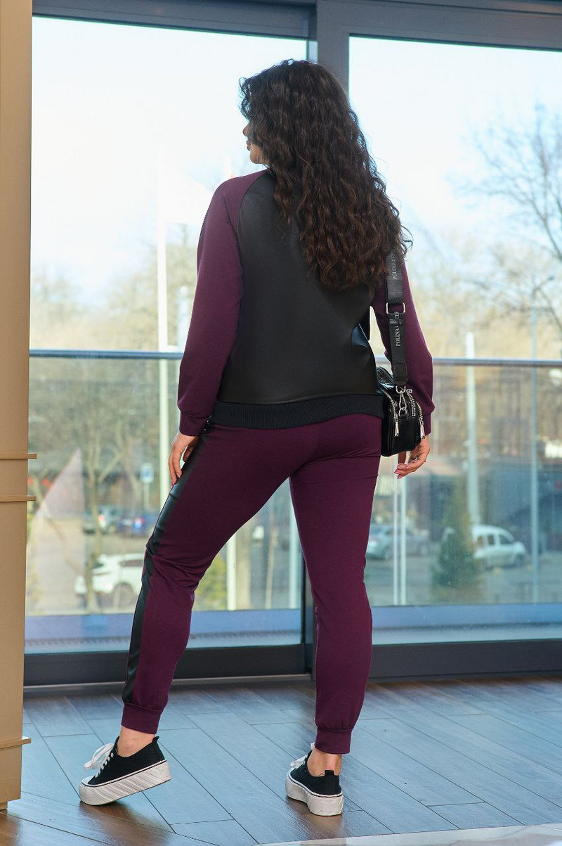 Спортен комплект от кадифе