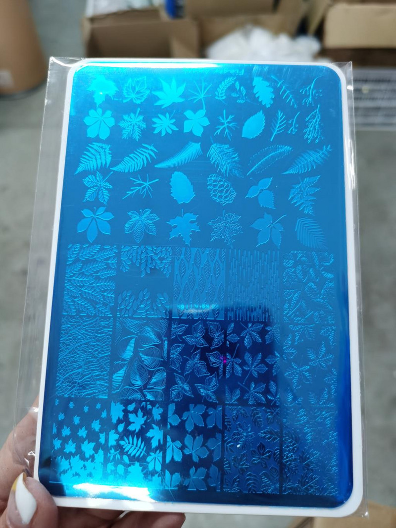 Șablon complet nou de ștanțare a unghiilor 14,5 * 9,5 cm, placă de transfer din oțel inoxidabil pentru ștanțarea nail art, imprimare pentru manichiură DIY 70*