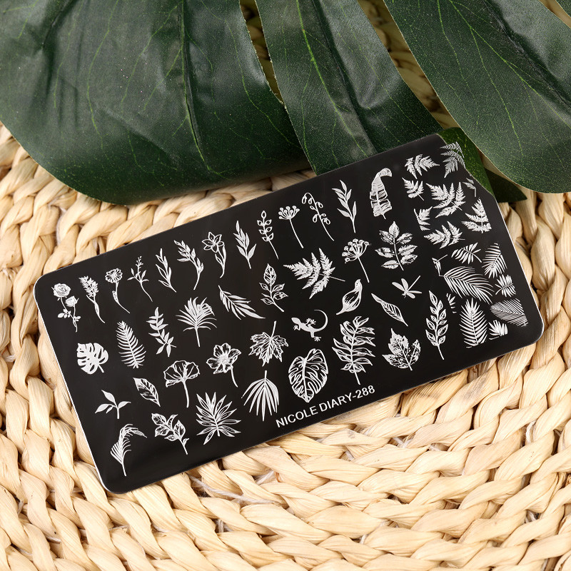 NICOLE DIARY Farfuri pentru ștanțare frunze de banană de palmier Ștampilă Frunze de flori Design fulgi de zăpadă Toate pentru manichiură Șablon de artă pentru unghii de Crăciun