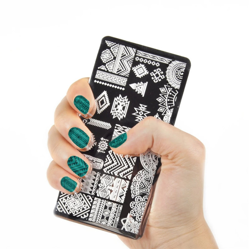 Biutee 12*6cm ΗΜΕΡΟΛΟΓΙΟ Πρότυπα για τέχνη νυχιών Πλάκα στάμπας Φύλλο λουλουδιών Εκτύπωση γράμματος ζώων Πλάκες σχεδίασης με λουλουδάτο μοτίβο Εργαλεία στένσιλ