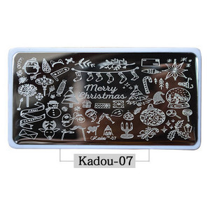 2021-es körömbélyegző lemezek KADOU(1-22) Téli karácsonyi rajzfilm 3D körömdíszítő bélyegsablon fehér párnával karácsonyi bélyegzőajándék