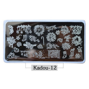 2021-es körömbélyegző lemezek KADOU(1-22) Téli karácsonyi rajzfilm 3D körömdíszítő bélyegsablon fehér párnával karácsonyi bélyegzőajándék