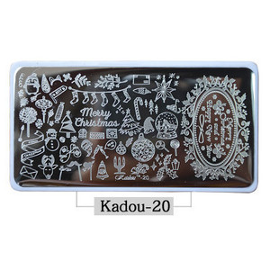 2021-es körömbélyegző lemezek KADOU(1-22) Téli karácsonyi rajzfilm 3D körömdíszítő bélyegsablon fehér párnával karácsonyi bélyegzőajándék