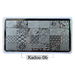 2021-es körömbélyegző lemezek KADOU(1-22) Téli karácsonyi rajzfilm 3D körömdíszítő bélyegsablon fehér párnával karácsonyi bélyegzőajándék